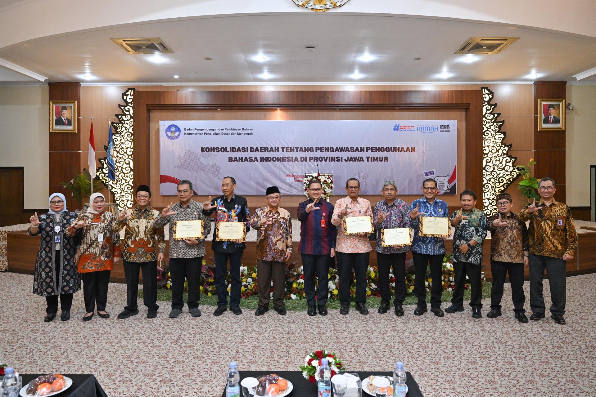 Gambar Siaran Pers
