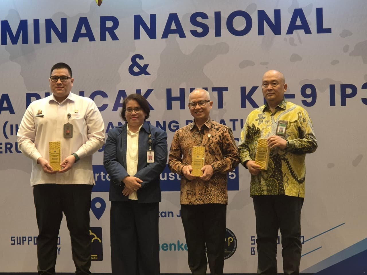 Gambar Siaran Pers